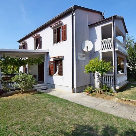 Apartments Keti 닌 외부 사진