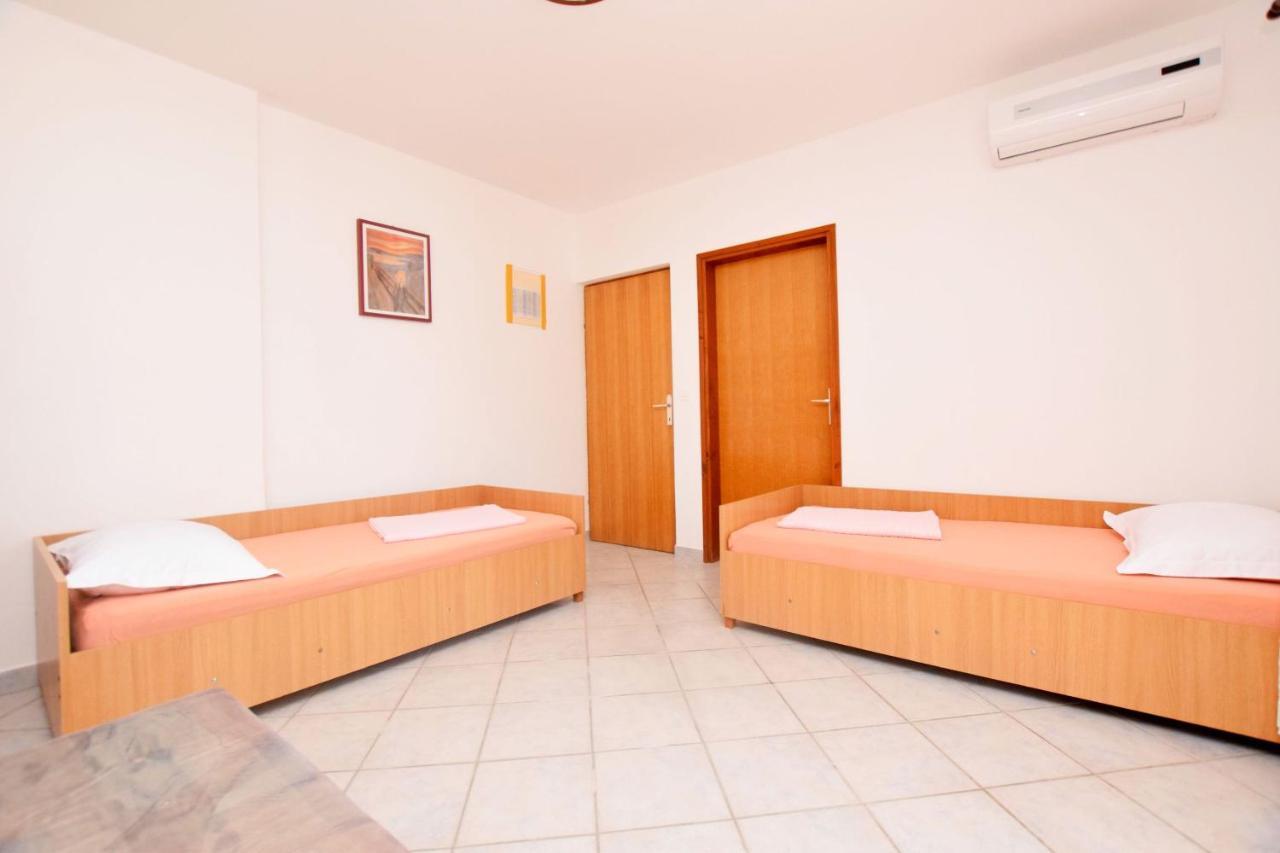 Apartments Keti 닌 외부 사진