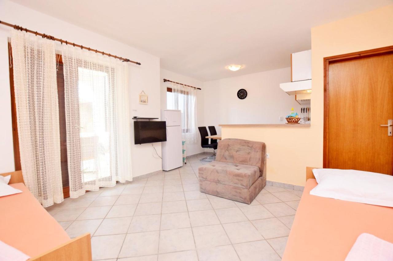 Apartments Keti 닌 외부 사진